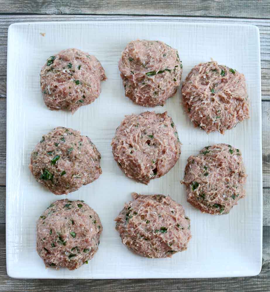 fresh mozzarella stuffed turkey burgers how to stuff it step 2