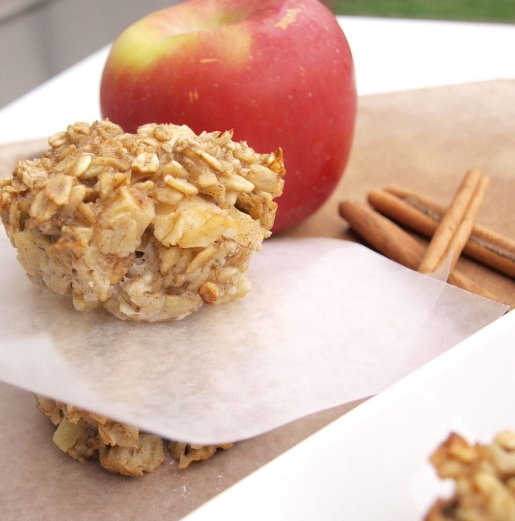 apple cinnamon oatmeal cups from happy healthy mama