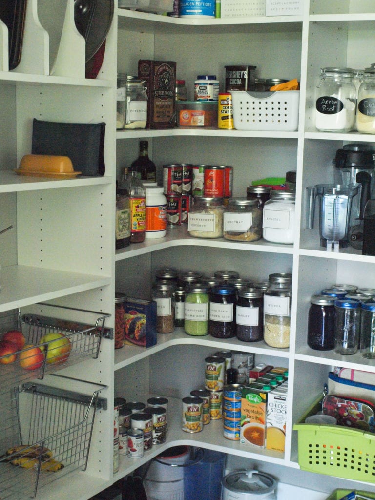 Declutter Challenge: Declutter Your Pantry