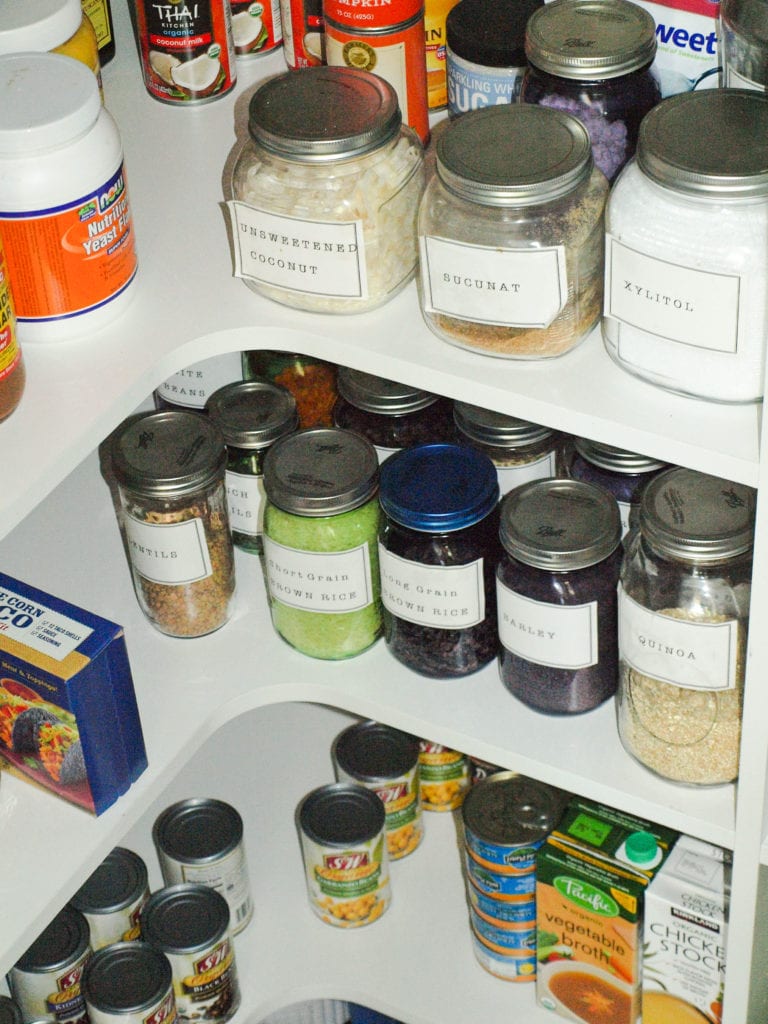 Declutter Challenge: Declutter Your Pantry