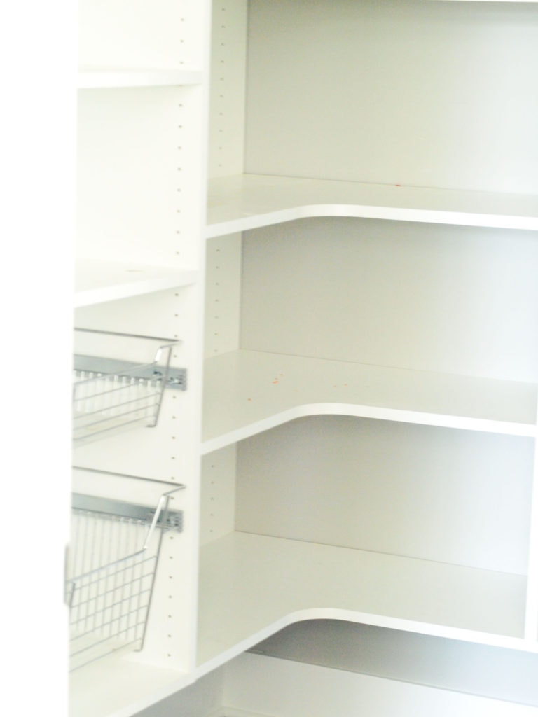 Declutter Challenge: declutter the pantry