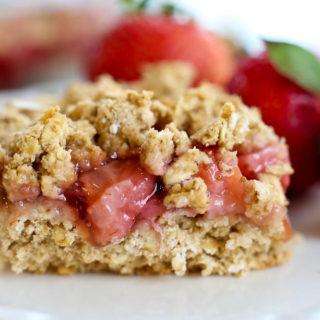 Strawberry Oatmeal Bars Recipe