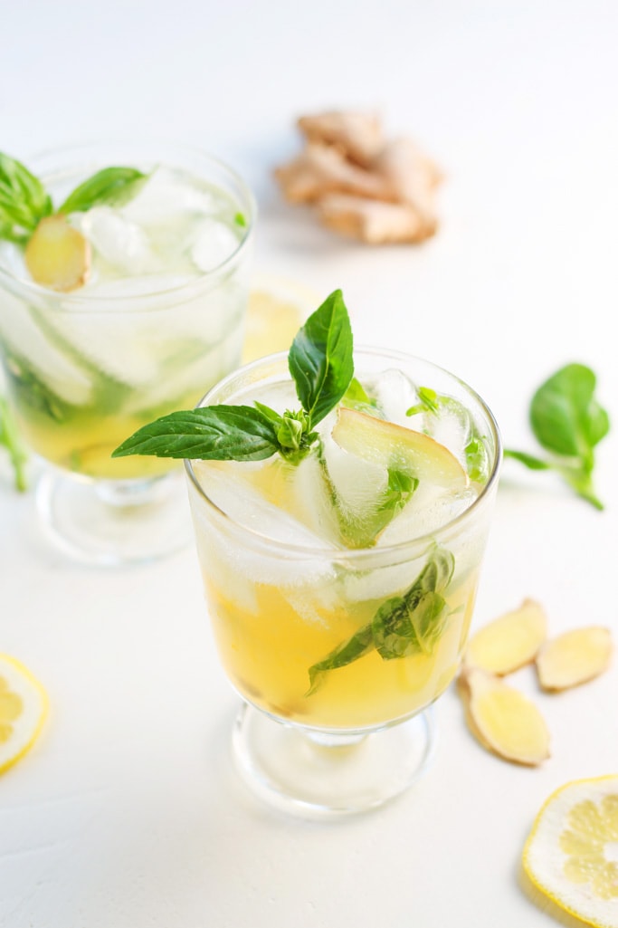 Creative Recipes with Basil-Basil Lemon Collins