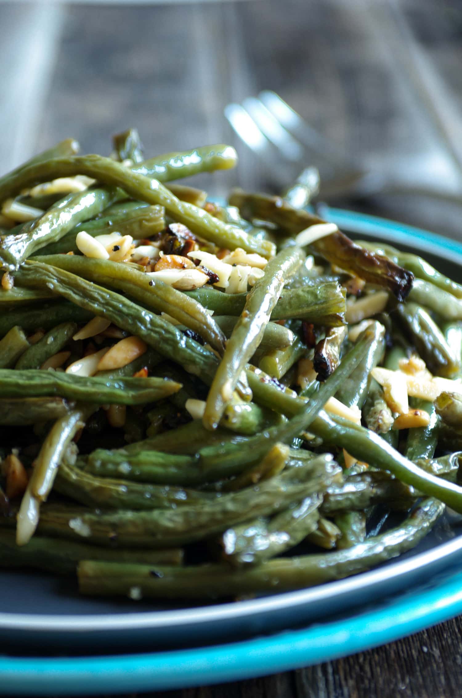 Green Bean Recipes--oven roasted green beans with almonds