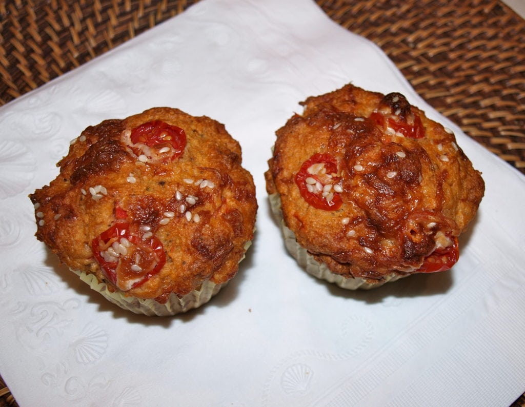 Perfect MealontheGo Pizza Muffins Happy Healthy Mama