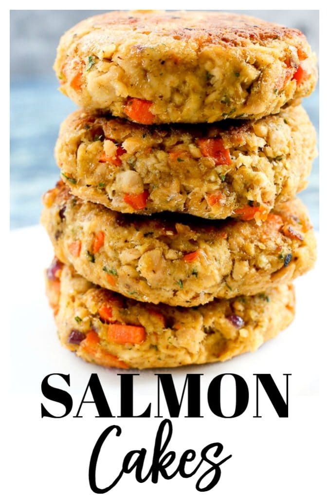 Easy Salmon Cakes recipe #salmon #salmoncakes #salmonpatties #healthy #easy #dinner #dinnerideas #healthydinner #weeknightdinner #easydinner #family #kids #fish 