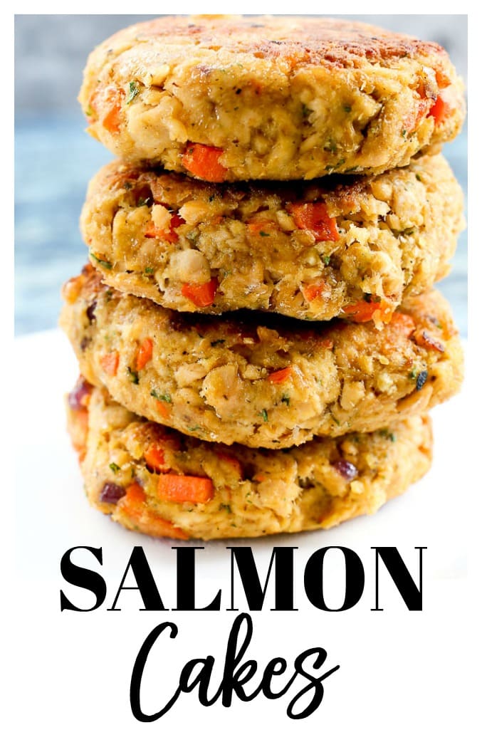 Easy Salmon Cakes recipe #salmon #salmoncakes #salmonpatties #healthy #easy #dinner #dinnerideas #healthydinner #weeknightdinner #easydinner #family #kids #fish