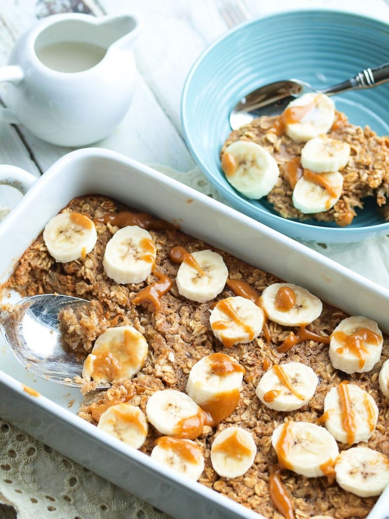 Banana Peanut Butter Baked Oatmeal Recipe. This is a healthy recipe that is perfect for chilly mornings!