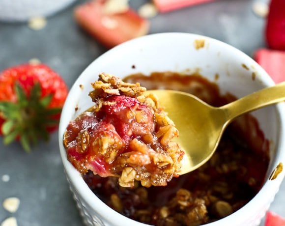 Strawberry Rhubarb Crisp recipe on a spoon