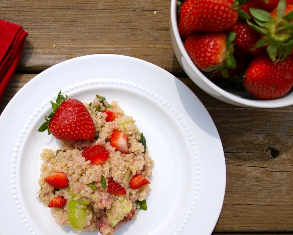 Strawberry Quinoa Salad--light and refreshing salad recipe!