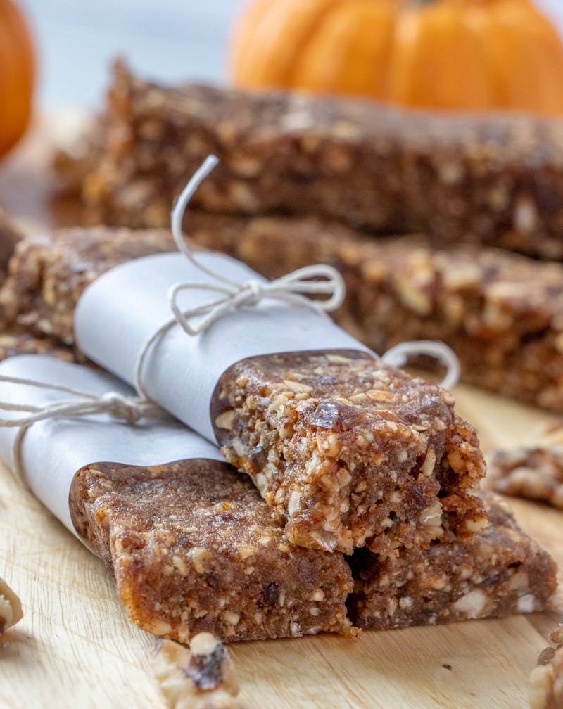 PUMPKIN Spice ENERGY BARs recipe close up picture