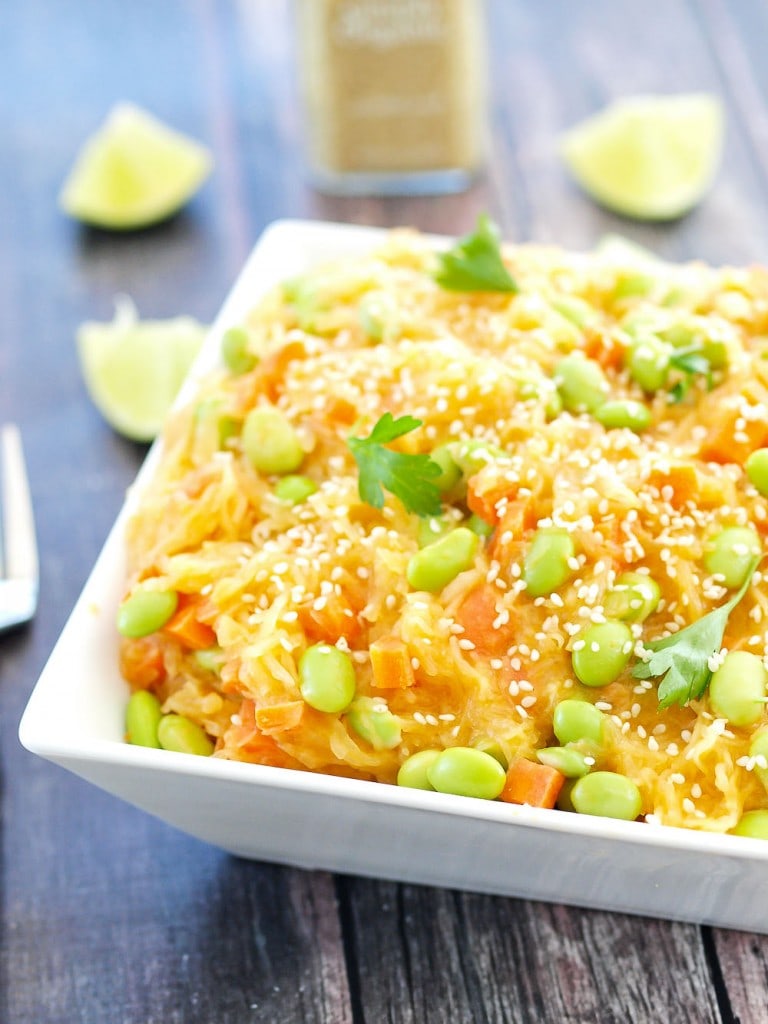 Sesame-Ginger Spaghetti Squash Bowl--this is a low-carb, vegan recipe that is flavorful and really easy to make!