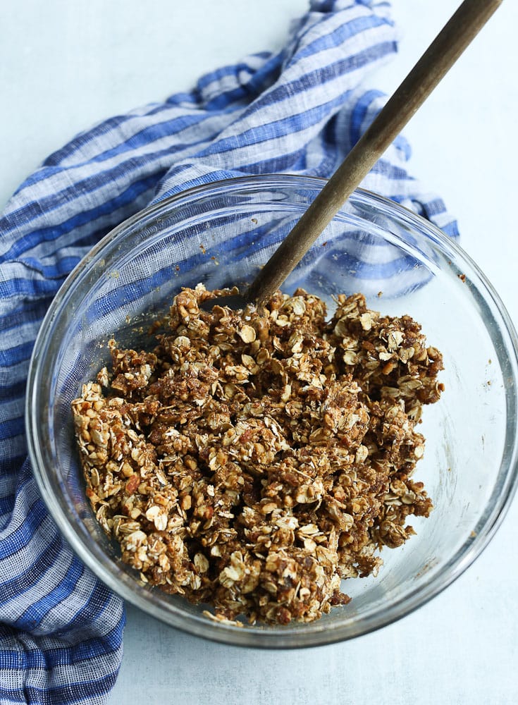 Chewy Homemade Granola Bars--all of the ingredients in a bowl, mixed together