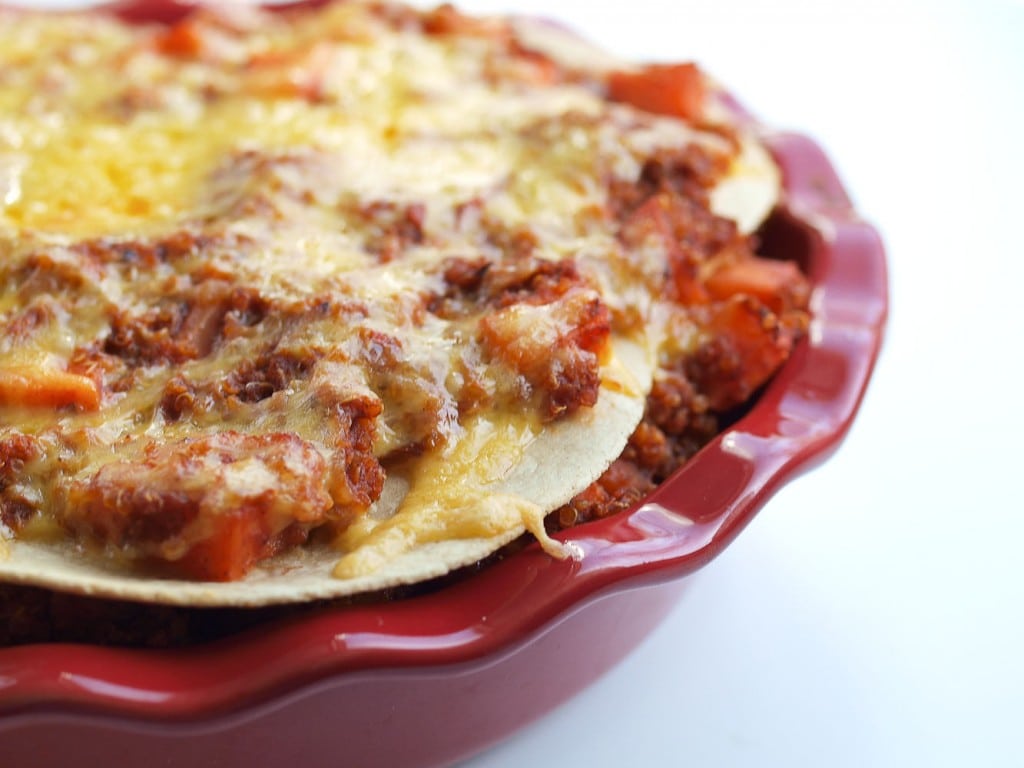 Quinoa and Sweet Potato Enchilada Pie--this is a delicious easy and healthy dinner recipe! 