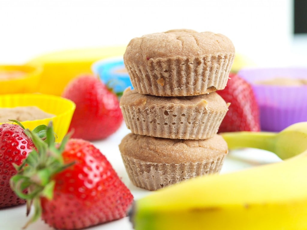 These Strawberry Banana blender muffins are vegan, gluten-free, and nut-free! They are made with no oil or refined sugar and the best part? You blend the batter making the prep time about 5 minutes!! No excuses now--this is a great easy healthy breakfast recipe. These could also be a great gluten free snack for kids.