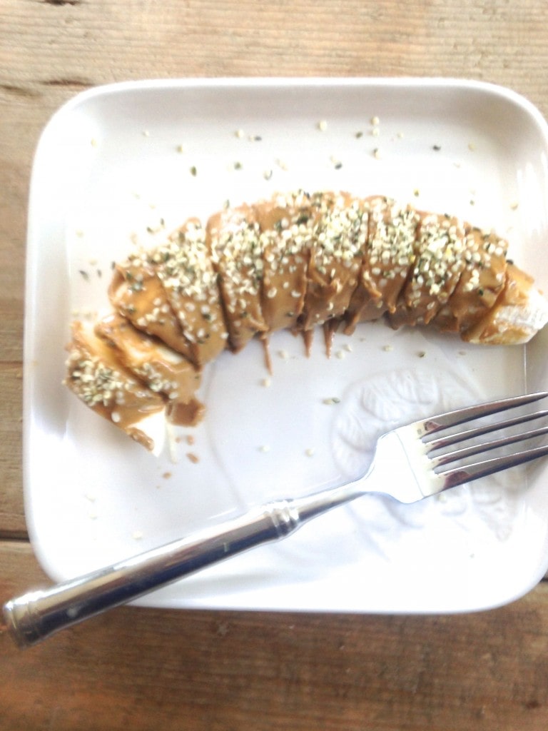 What I Ate Wednesday--healthy food inspiration. Check out a full day of food from a busy mama who tries to eat healthy!