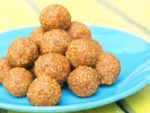 These Quinoa Peanut Butter Snack Balls are easy to make with only 4 ingredients. This is a vegan and gluten-free snack recipe. If your kids won't eat quinoa, give this recipe a try and you might change their mind!