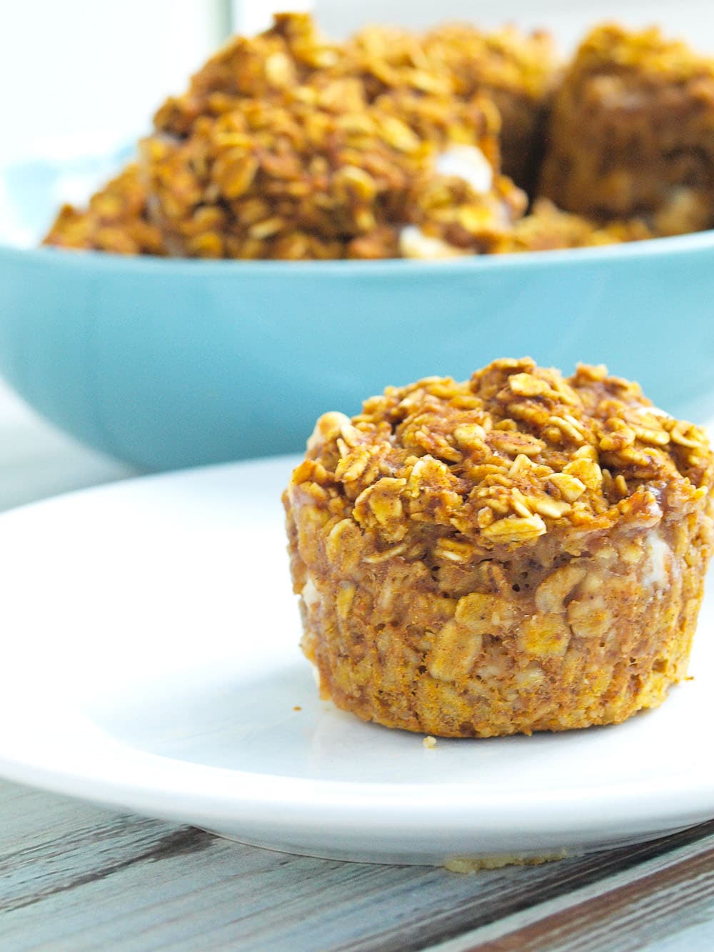 Pumpkin Spice Baked Oatmeal Cups | 15 Oatmeal Cups To Stay Healthy During The Cold Months