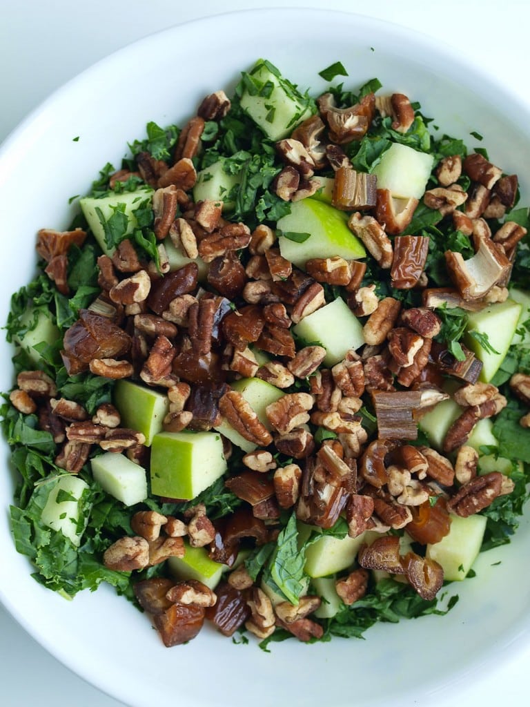 Autumn Kale Salad Recipe. This easy kale salad recipe will make your family beg them to serve them kale! The oil-free dressing is AMAZING. Gluten-free and vegan recipe.