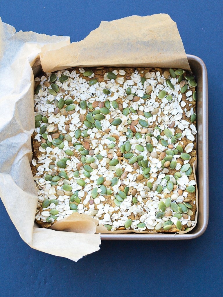 Immunity Boosting Breakfast Bars Recipe.  These healthy breakfast bars are full of nutrients that are known to boost your immune system! Let food be your medicine and fight the sickness before it hits. They are gluten-free, vegan, and totally delicious!