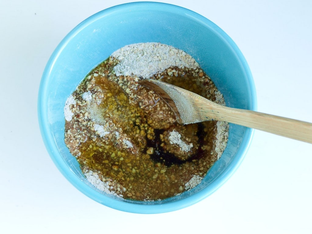 Vegan and Healthy Thumbprint Cookie Recipe. These thumbprint cookies are whole grain, naturally sweetened, and take less than 30 minutes total to make! Yep--quick, easy, AND healthy. 