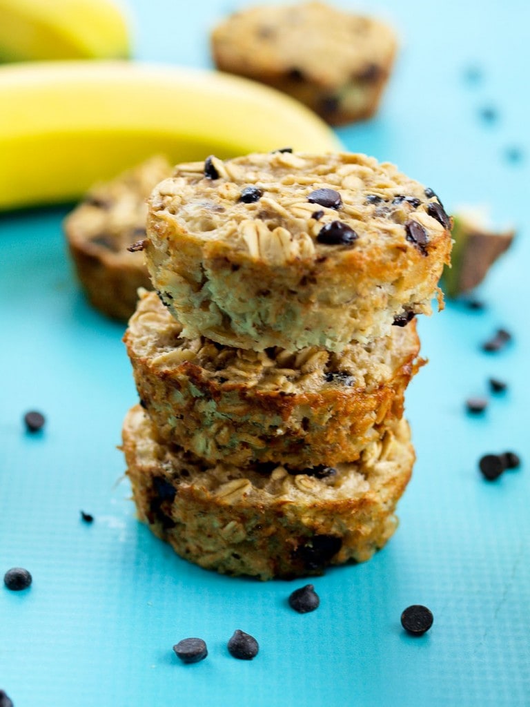 Banana Chocolate Chip Baked Oatmeal Muffins - Happy ...