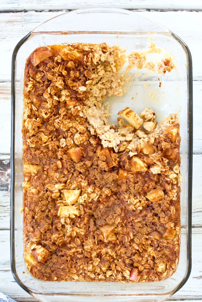 Apple Cinnamon Baked Oatmeal - Happy Healthy Mama