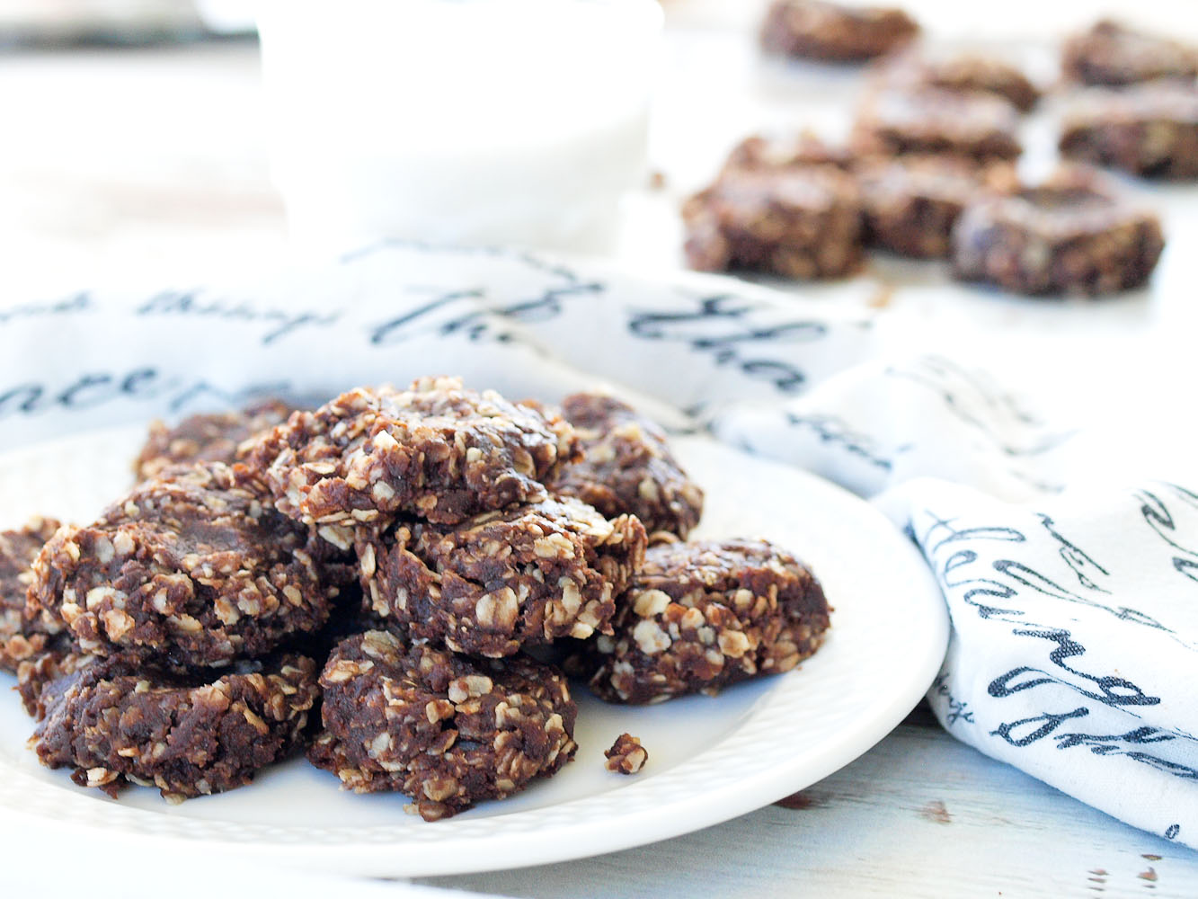 Healthy No-Bake Chocolate cookies