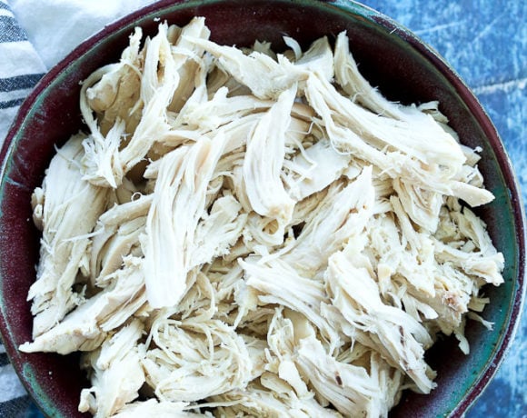 Crockpot Shredded Chicken for easy dinners #crockpot #easy #recipes #healthy #glutenfree #keto #paleo