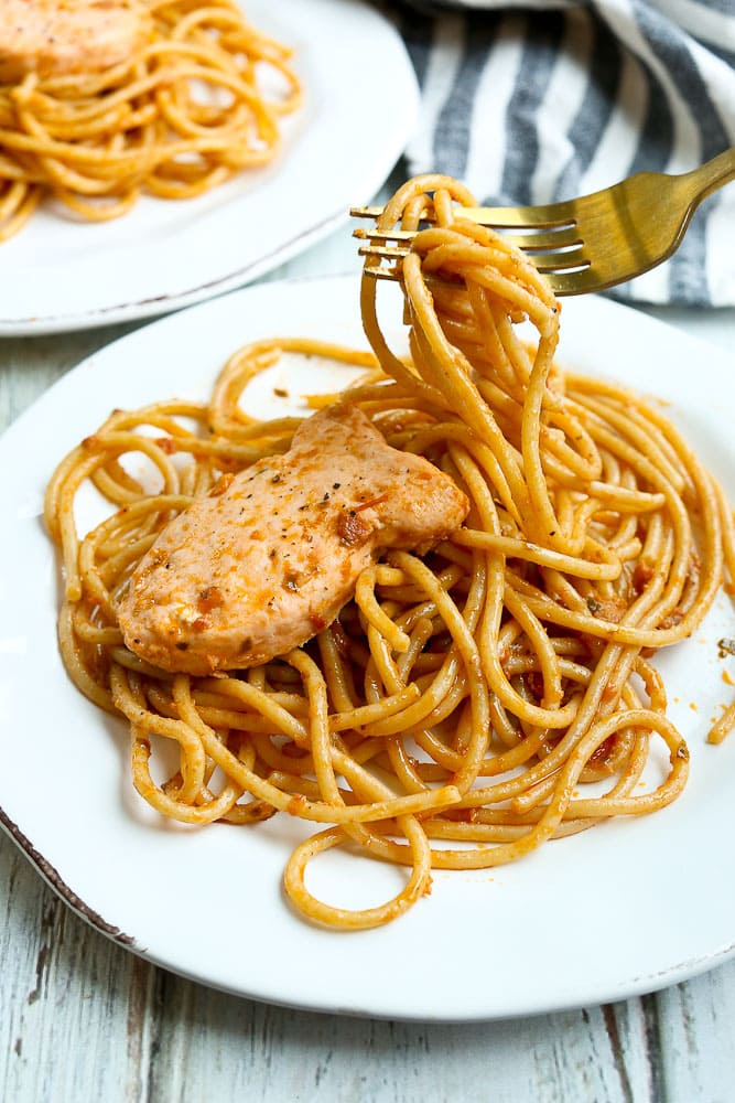 Salmon Pasta with sun dried tomato pesto 