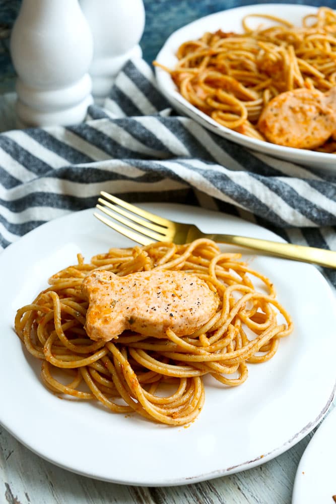 Salmon Pasta with sun dried tomato pesto 