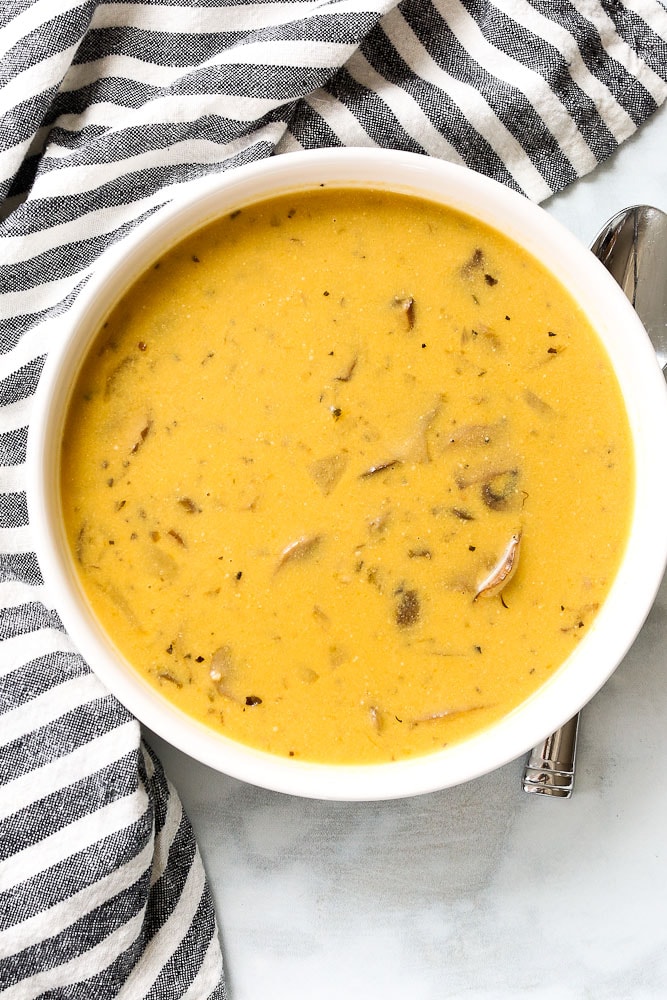 Quick and Easy Vegan Mushroom Soup