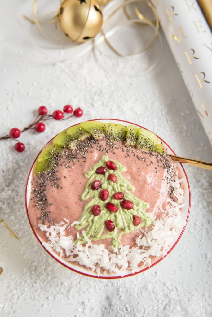 Christmas Acai Smoothie Bowl Recipe