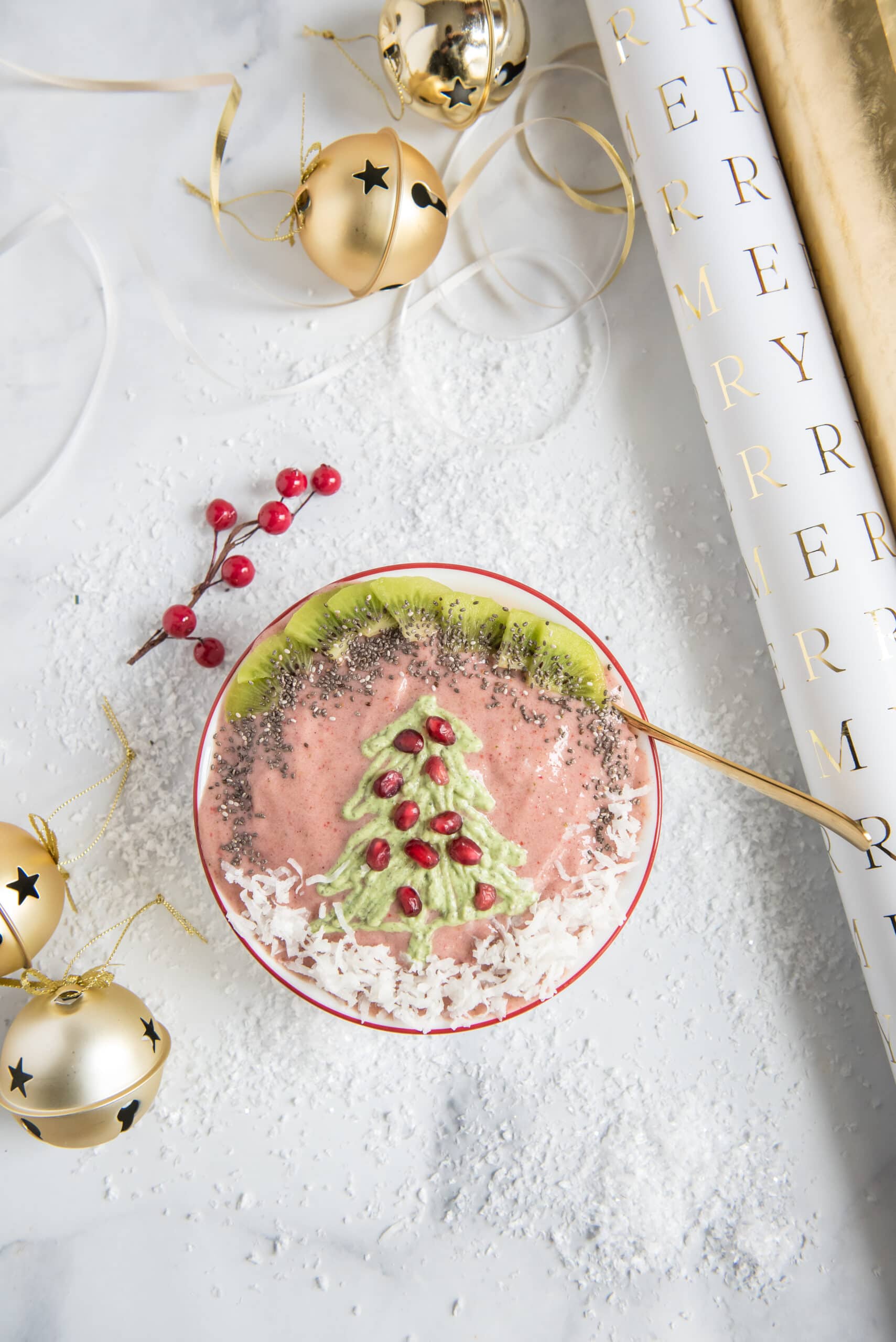 Christmas Acaí Smoothie Bowl