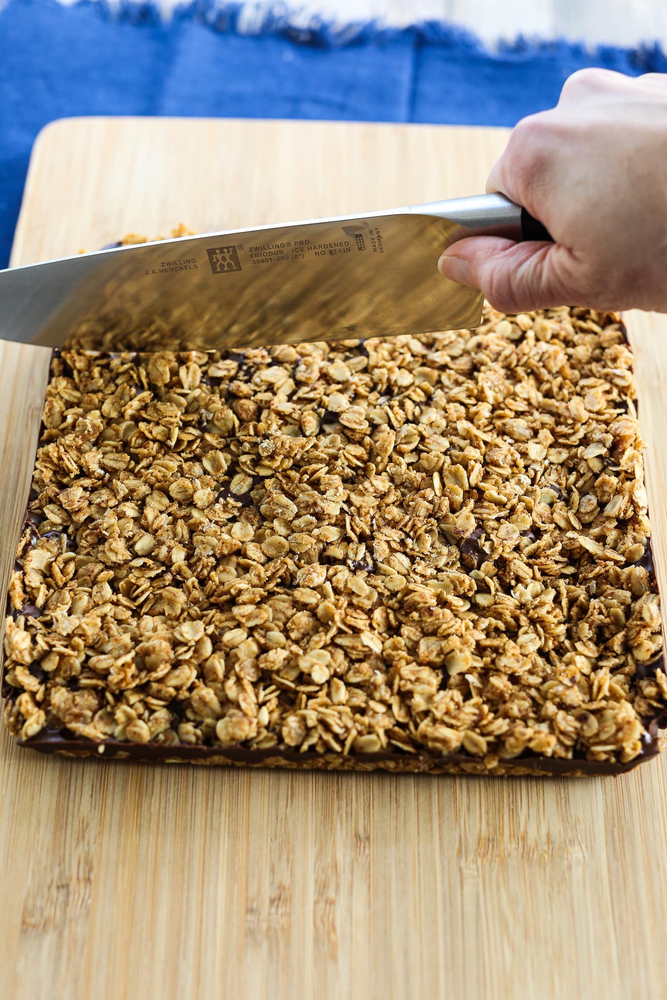 cutting No Bake Chocolate Oat Bars Recipe