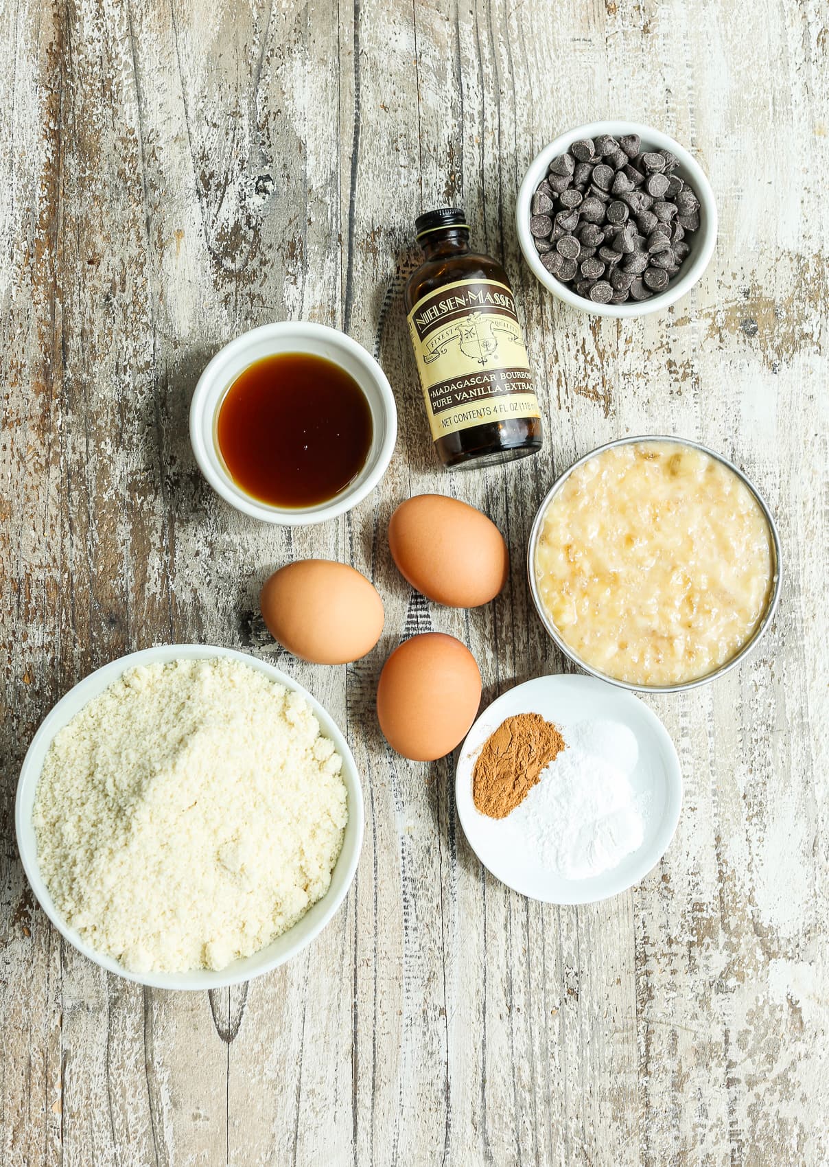 recipe ingredients for almond flour banana muffins