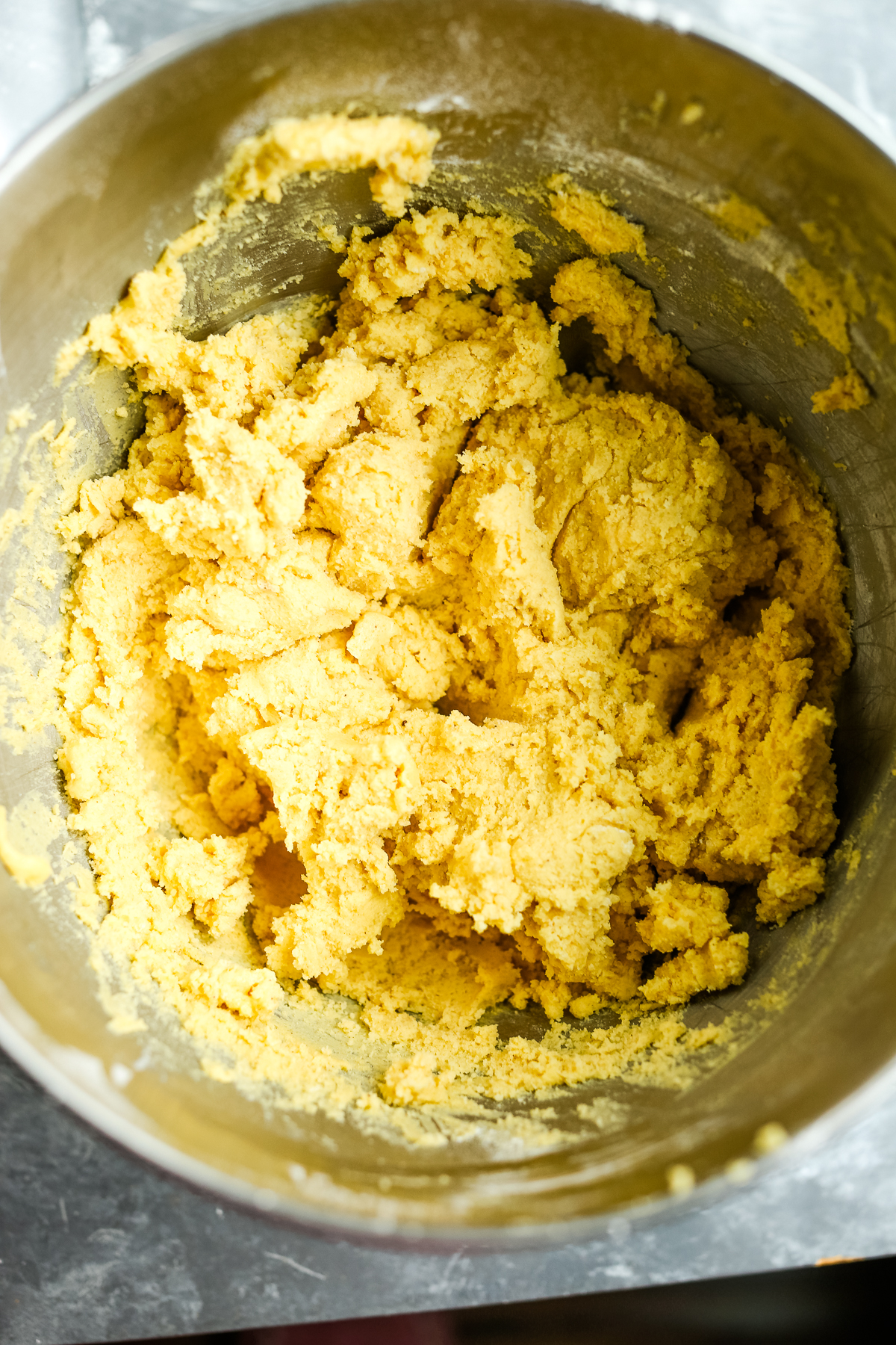 brown butter snickerdoodles cookie batter