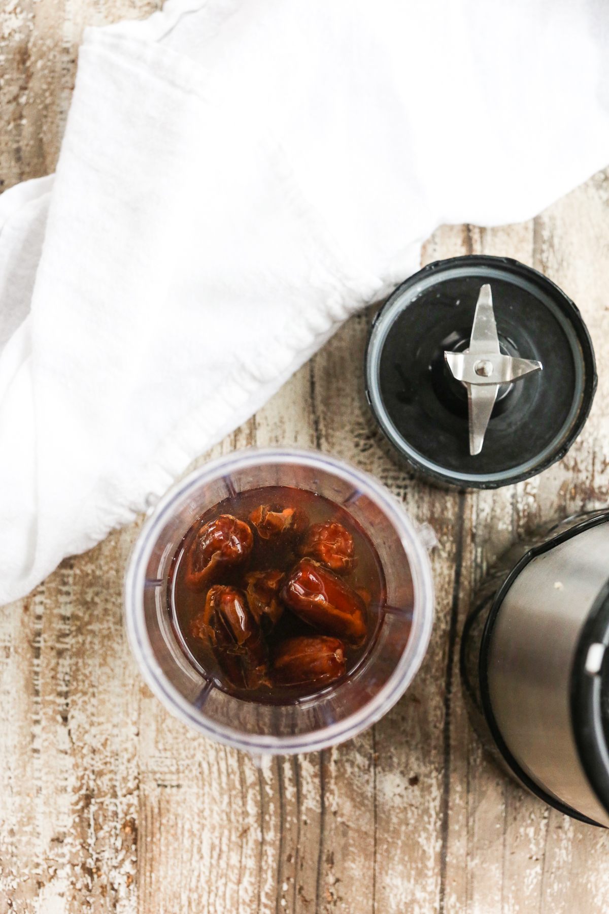 dates and water in a blender