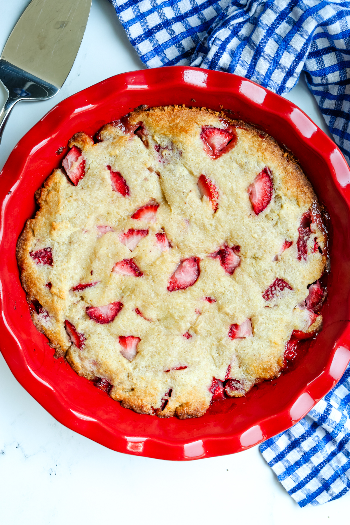Overhead shot of gluten free strawberry pie