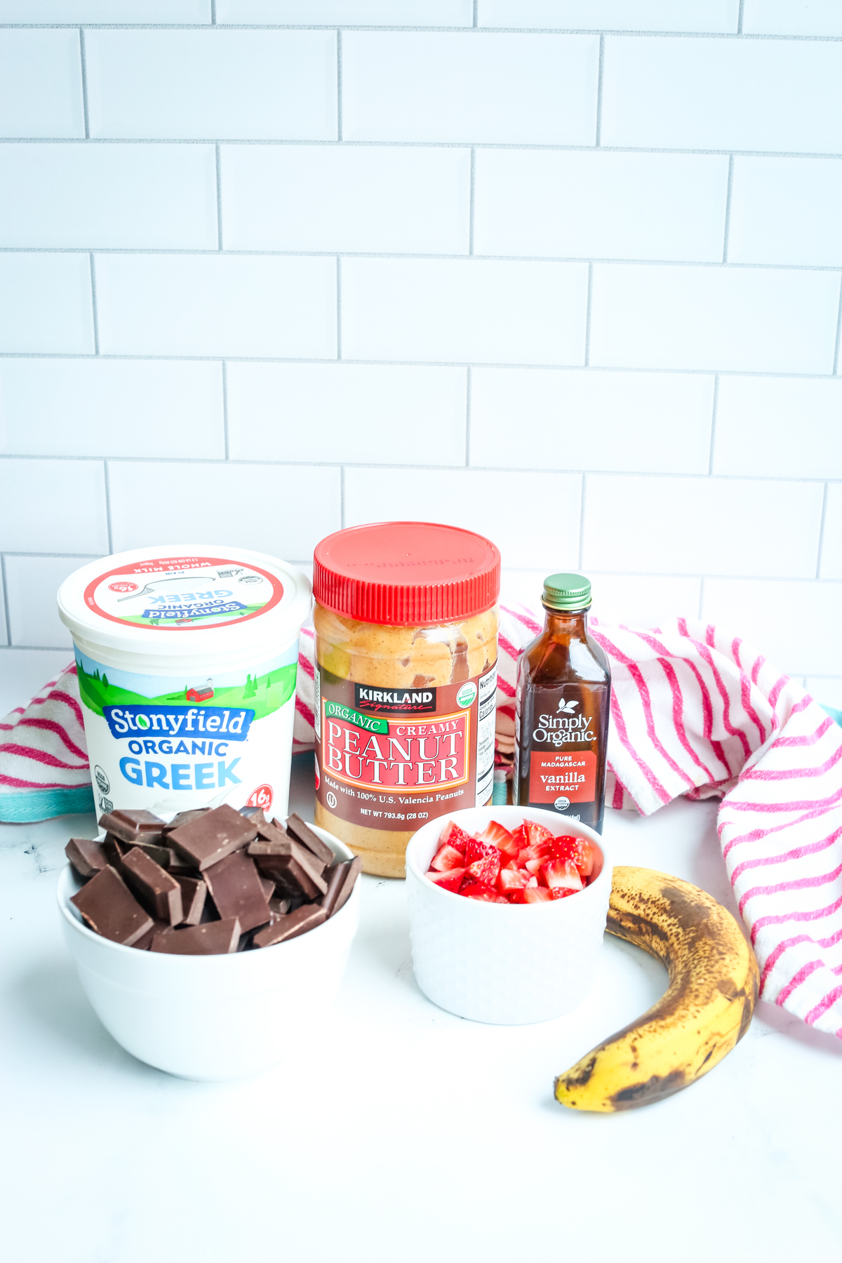 recipe ingredients for frozen Greek yogurt bars