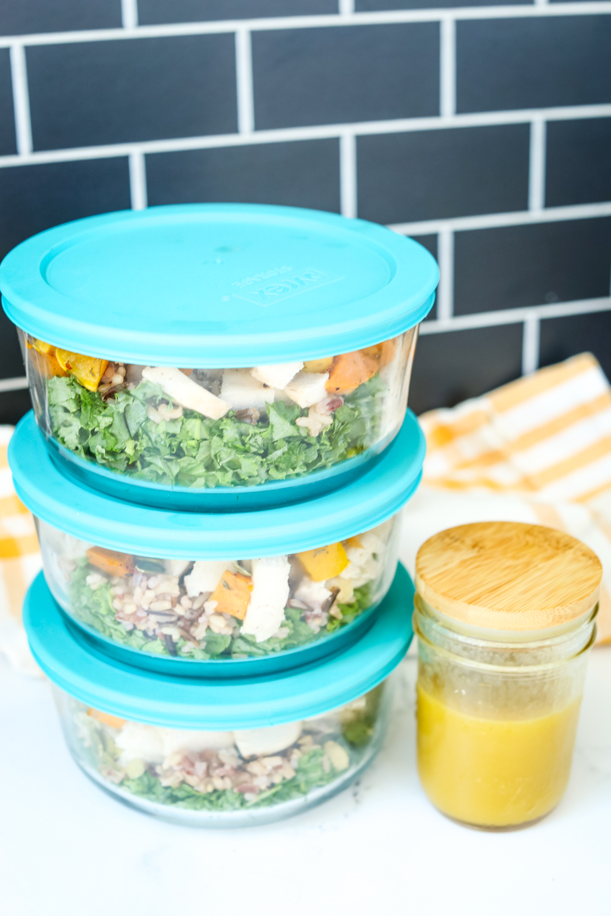 meal prepped bowls with lids 