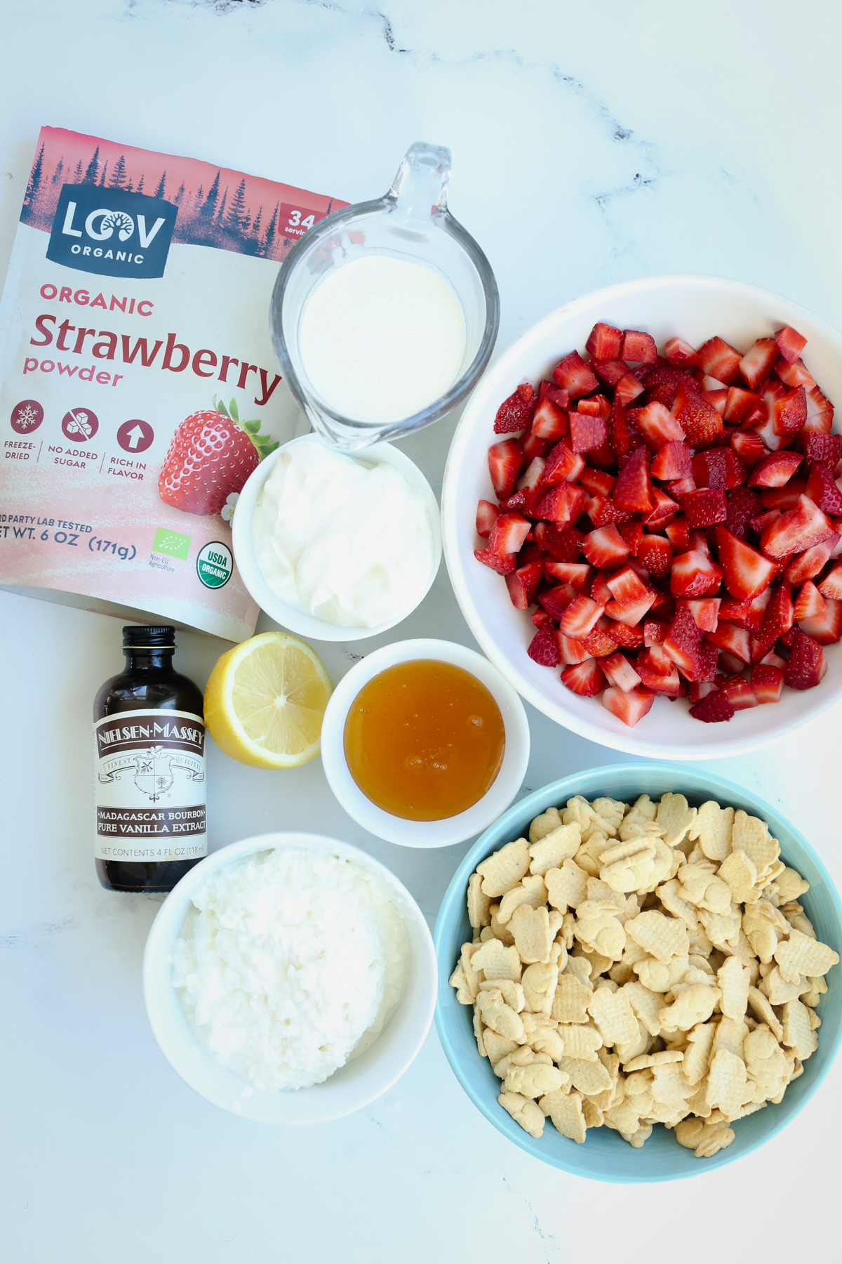 recipe ingredients for strawberry cheesecake parfaits